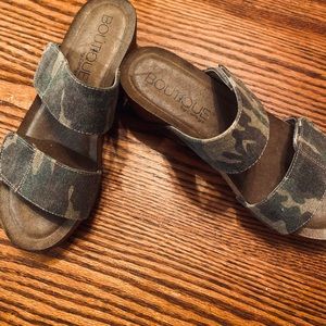 Boutique by Corky Wedge camouflage sandals